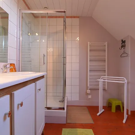 Holiday Cigogne 1 * Liesville-sur-Douve